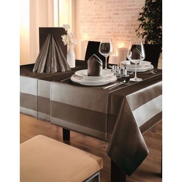 Gözze TOCCATA-Atlaskante Tischwäsche, 130 x 40 cm Farbe: braun - Bild-Darstellung des Produktes 1