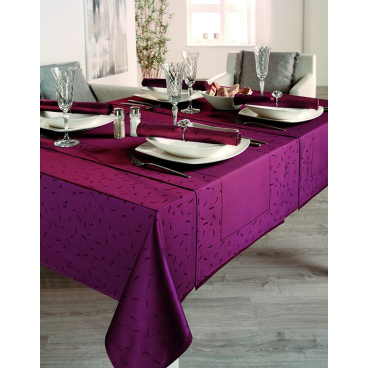 Gözze Caprice - Stäbchen Tischdecke, allover, 130 x 190 cm Farbe: brombeere - Bild-Darstellung des Produktes 1