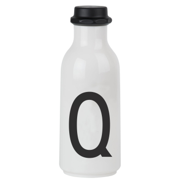 Design Letters The Classic Collection Trinkflasche, 500 ml – Milchflaschen-Design, gute Thermoeigenschaften, spülmaschinenfest und BPA-frei. Q - weiß - Bild-Darstellung des Produktes 1