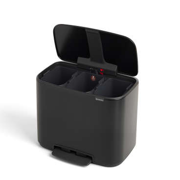 Brabantia Bo Treteimer, 3 x 11 Liter Farbe: Matt Black - Bild-Darstellung des Produktes 1