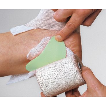 Komprex® Schaumgummi Kompresse, grün 1 Stück, Maße: 9 x 6,5 cm, Größe: 00 oval - Bild-Darstellung des Produktes 1