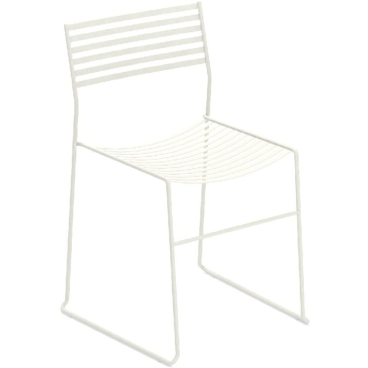 emu AERO Stuhl – stapelbar, leichtes Stahlgestell, komfortable Größe, in verschiedenen Farben, formschönes Design. weiß - Bild-Darstellung des Produktes 1