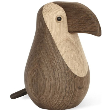 novoform TOUCAN Deko-Holzfigur, handgefertigt aus FSC-zertifizierter europäischer Eiche, natural-smoke, entworfen von Kristian Jakobsen. natural-smoke stained - Bild-Darstellung des Produktes 1
