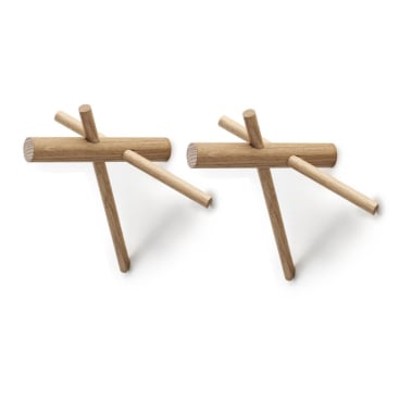 Normann Copenhagen Sticks Wandhaken 2er-Set aus Eichenholz, natur/braun. 2 Stück à 14,5 x 15,5 x 12,5 cm - Bild-Darstellung des Produktes 1